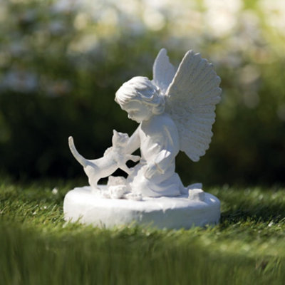 Aguilar Plastic Garden Statue