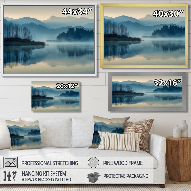 «Blue Serene Lake At Dawn With First Light», art sur toile, paysage bleu, Cadre photo unique, Noir, H 12 po x l 20 po