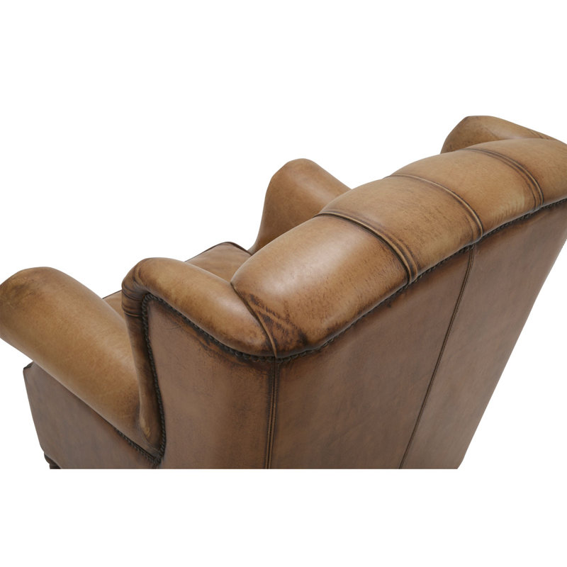 ARMCHAIR IN ANTIQUED BUFFALO