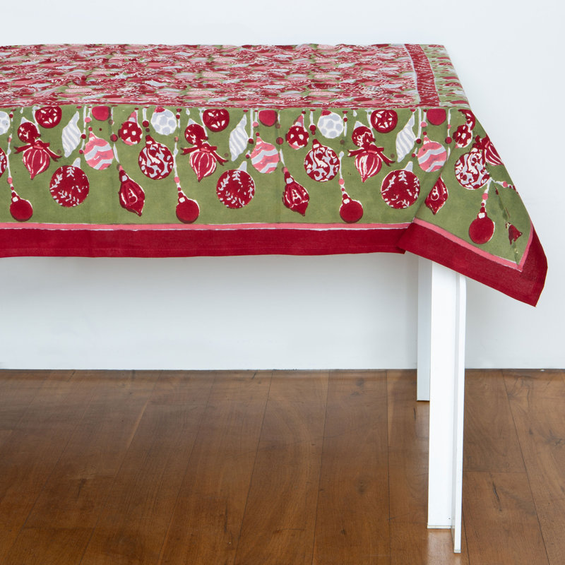 Leston Tablecoth - Rectangular, Red/Green, 142" x 71"