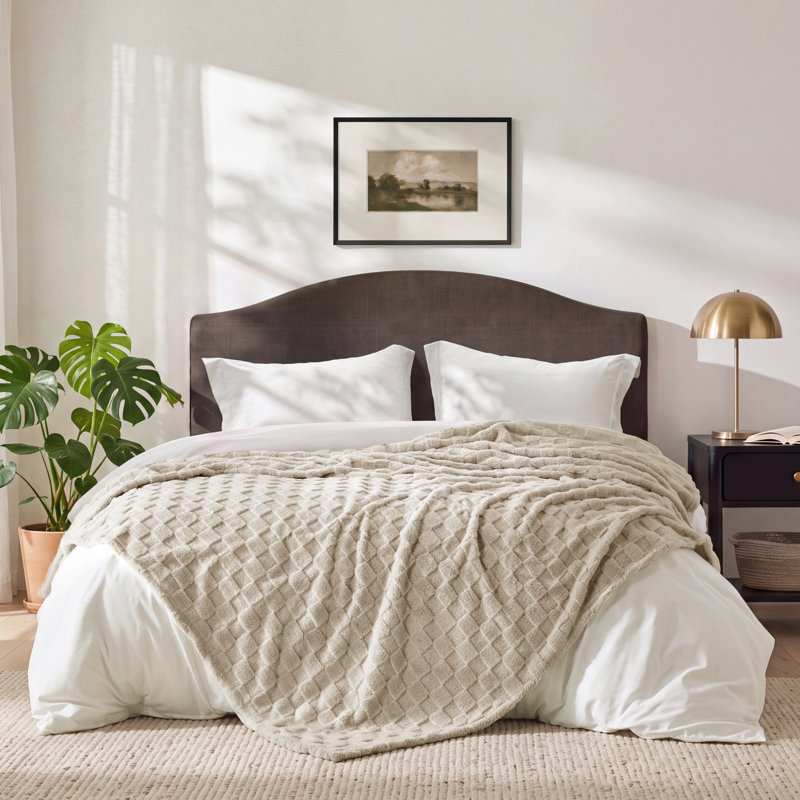 Couverture polaire à carreaux Bedsure, décoration intérieure mignonne, 274 cm × 229 cm, Très grand lit, Taupe clair