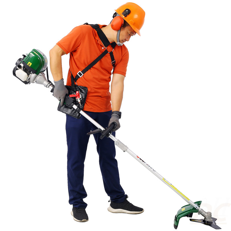 Outil de coupe multifonctionnel 4 en 1, système de jardinage 4 temps 38CC avec scie à gaz, taille-haie, coupe-herbe et débroussailleuse conforme à l'EPA