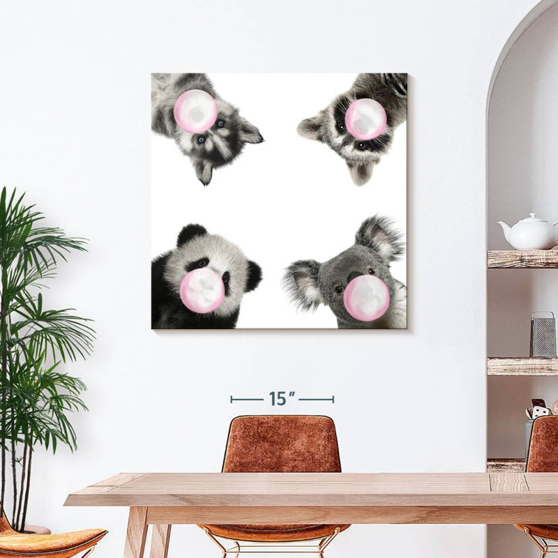 Drôles d'animaux à fourrure sur toile, H 39 po x l 39 po x P 1,25 po