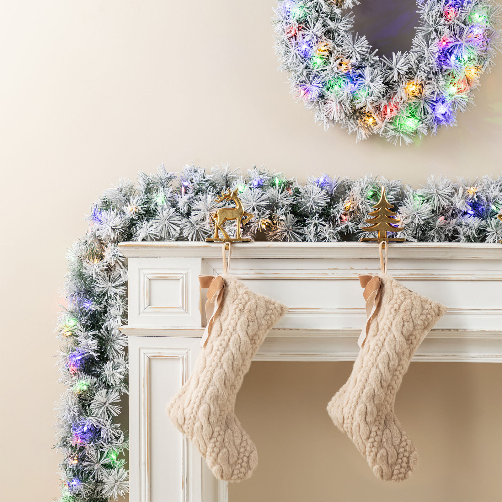 9Ft Pre-Lit Snow Flocked Greenery Pine Christmas Garland With Lights And Timer
