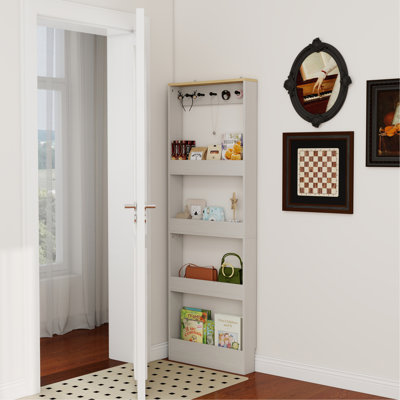 Bibliothèque derrière la porte de 69 po de hauteur avec 4 tablettes et 5 crochets, armoire de rangement étroite compacte pour le salon, la chambre d'enfant, la salle d'étude, la cuisine, le couloir - blanc antique