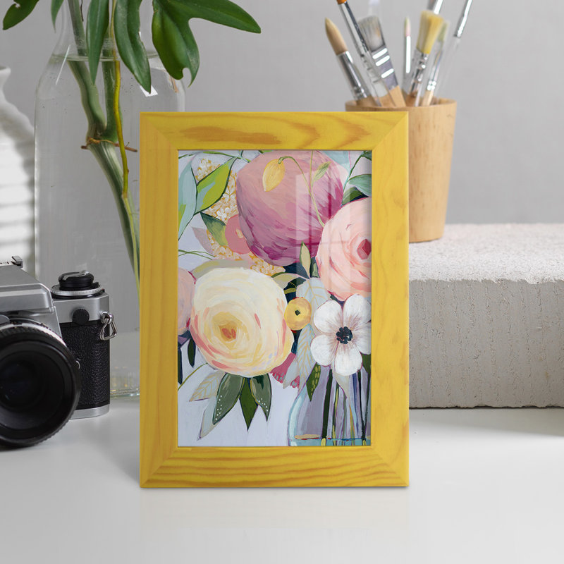 Georgia Bouquet I, encadré sur papier, H 7 po x l 5 po x P 1 po, Jaune