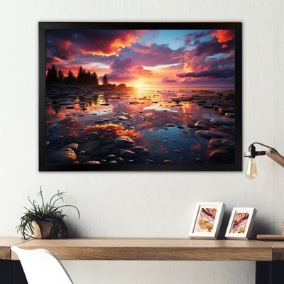 Coucher de soleil sur l'horizon infini