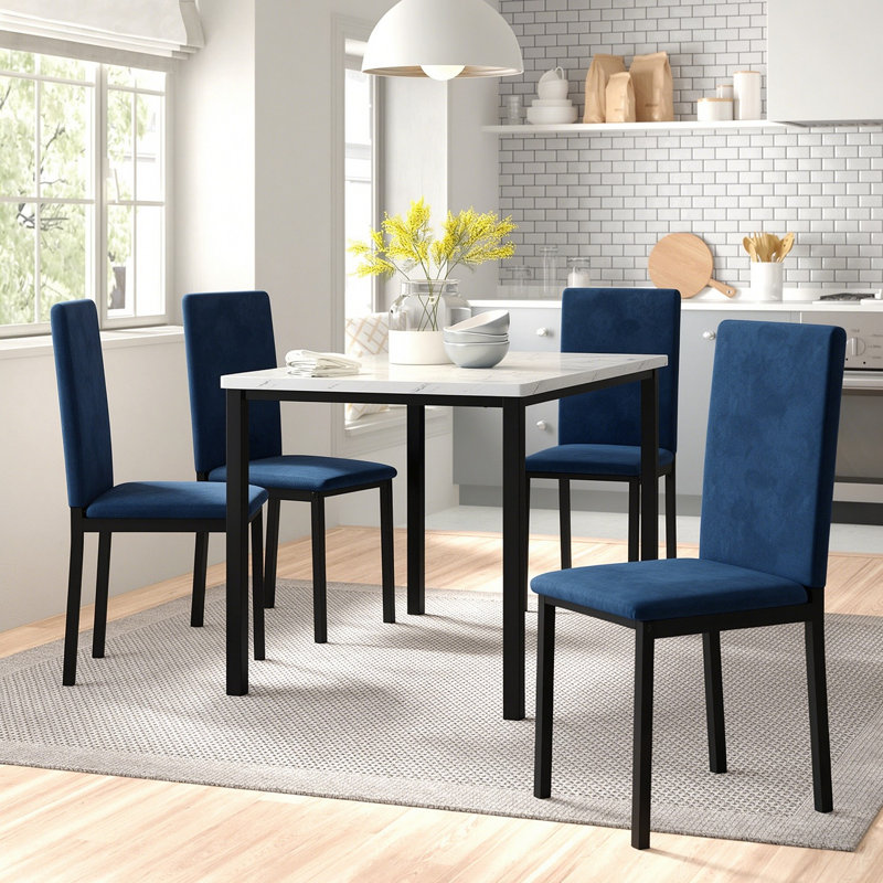 Ensemble repas 5 pièces avec chaises rembourrées en velours Janece, Marbre blanc / velours bleu, Bleu