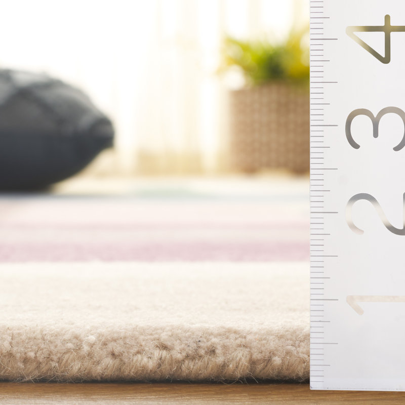 Deja Area Rug In Beige / Blue, Rectangle 5' x 8'