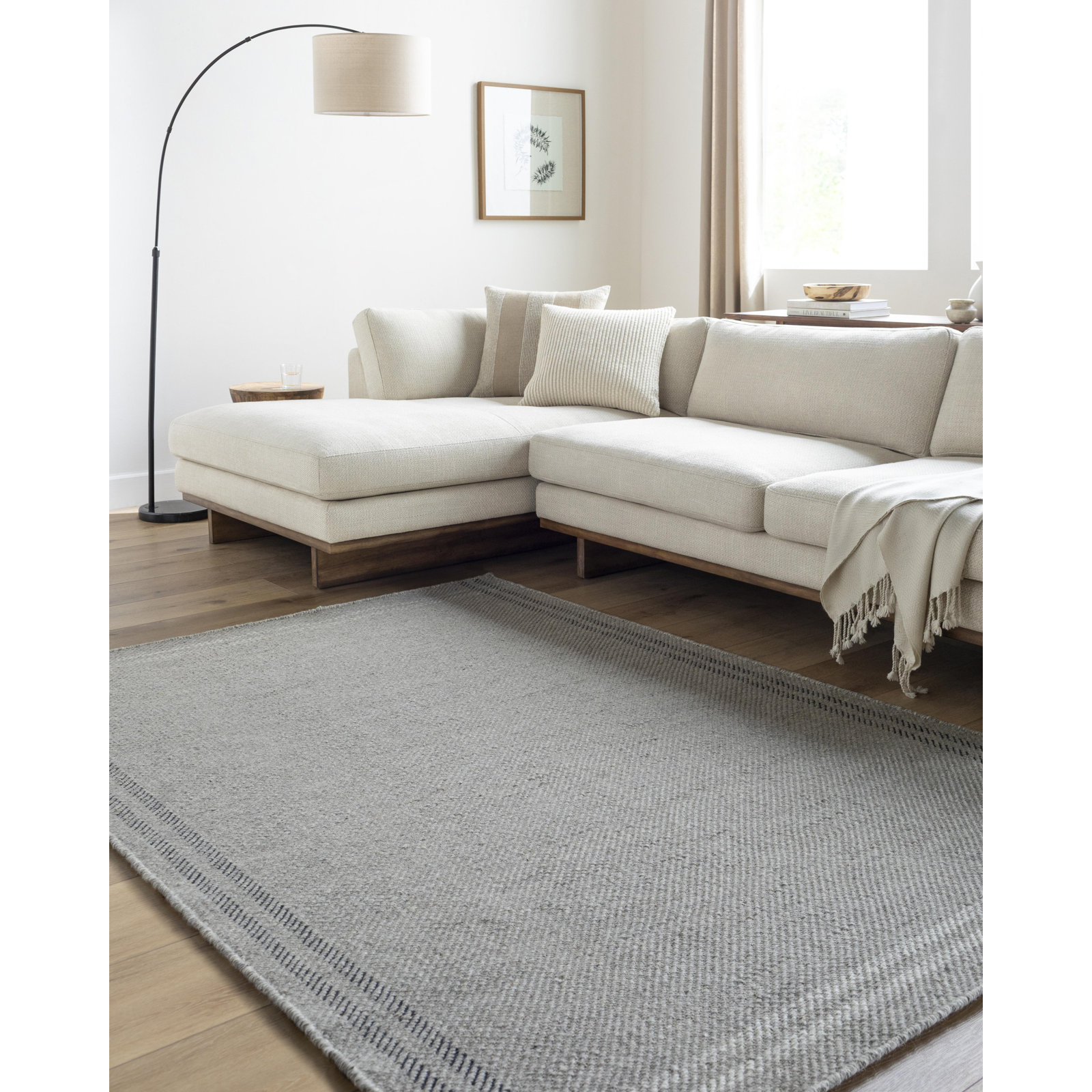 Lavande Wool Area Rug in Dark Gray/Ivory, Rectangle 5' x 7'6"