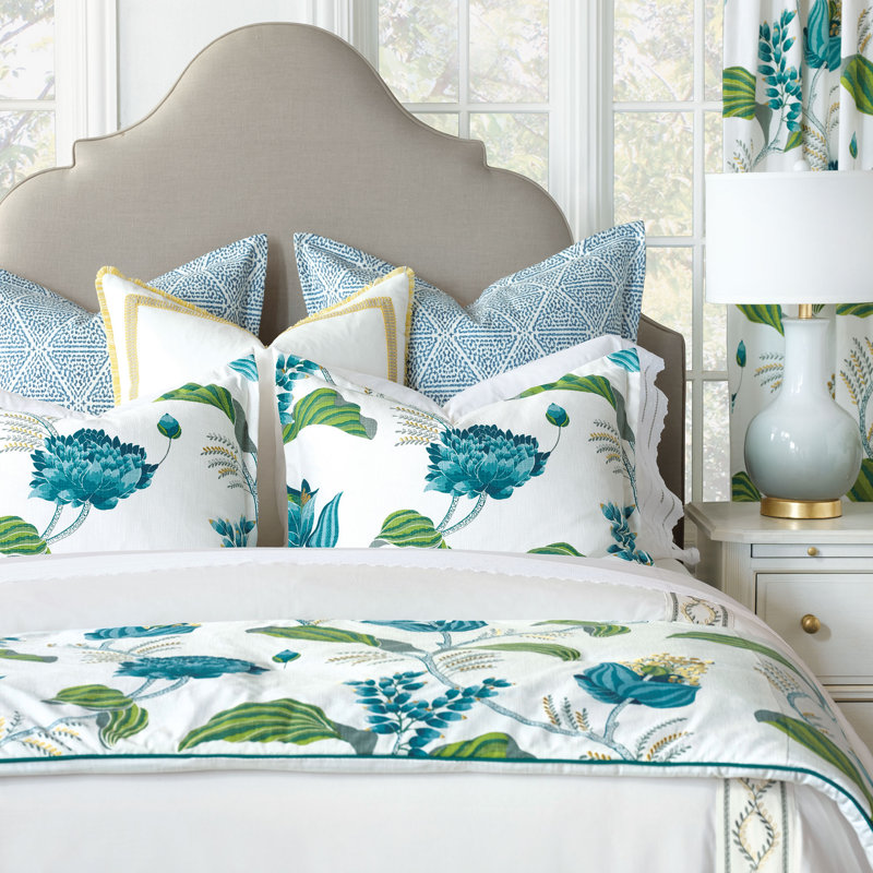 Clementine Sham, Standard