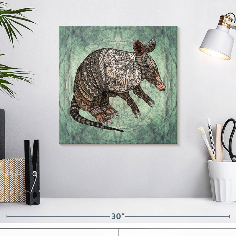 Brampt Armadillo, 16" H x 16" W
