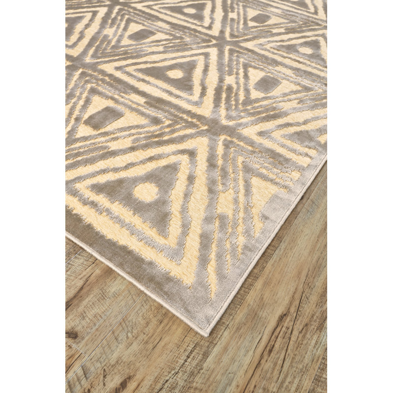 Viscose Geometric Indoor Rug, Runner 2'6" x 8'