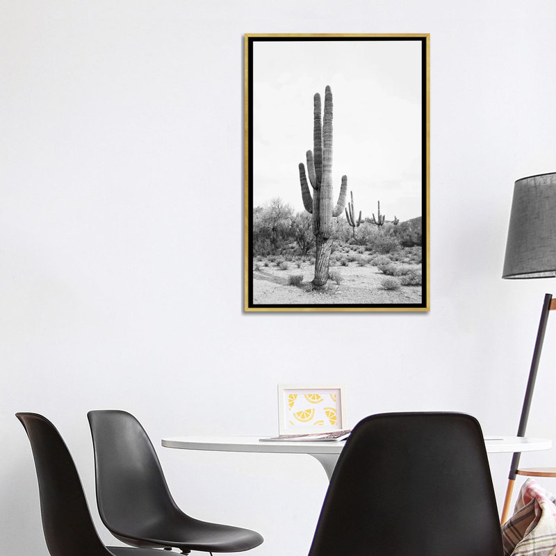 «Desert Cactus Blush» par Sissi et Seb - impression d'art graphique, Toile encadrée d'or, H 40 po x l 26 po x P 1,5 po