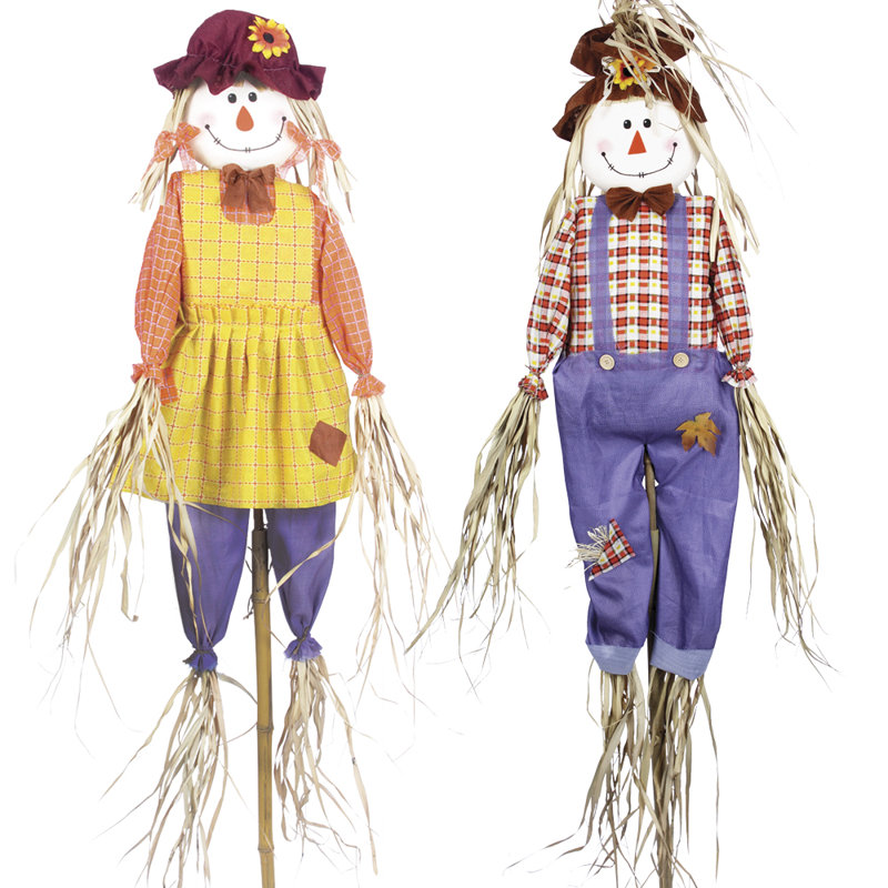 Torgerson People Straw Garden Statue