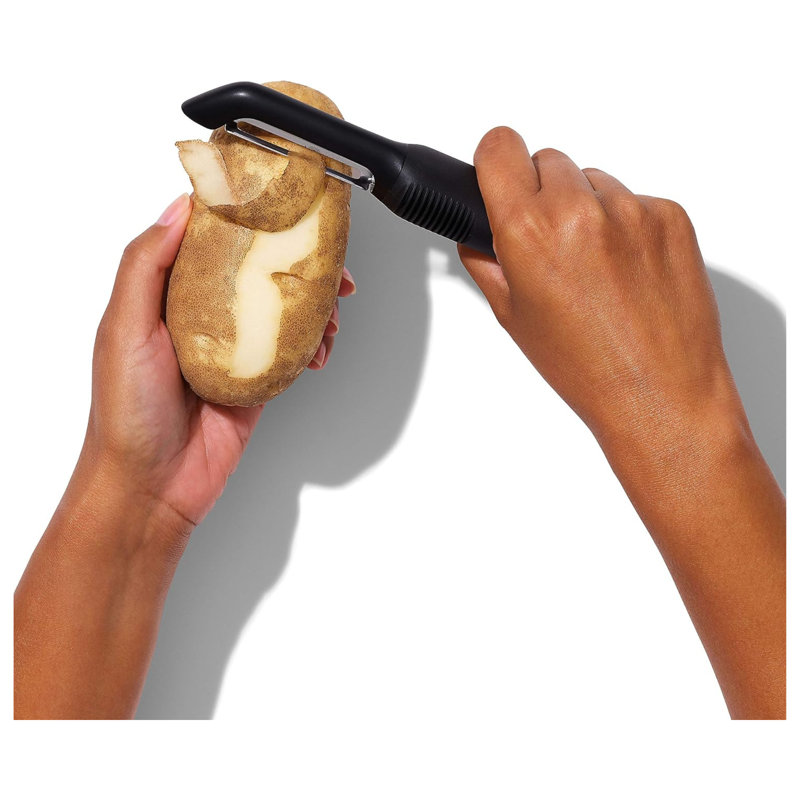 Oxo Good Grips Swivel Vegetable Peeler