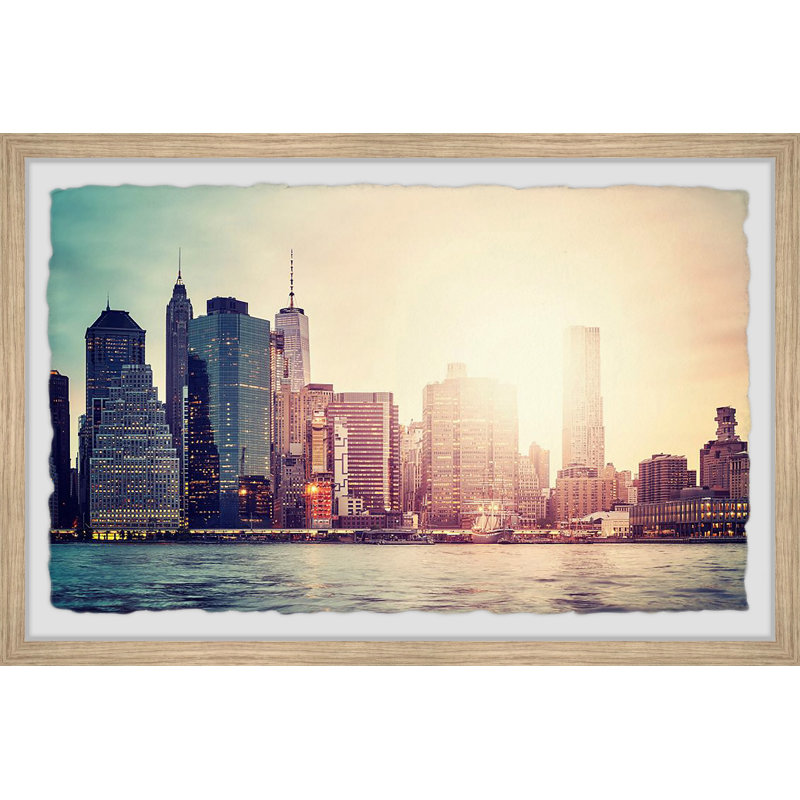 «City Morning Light», reproduction de photo sur papier encadrée, H 30 po x l 45 po x 1,5 po