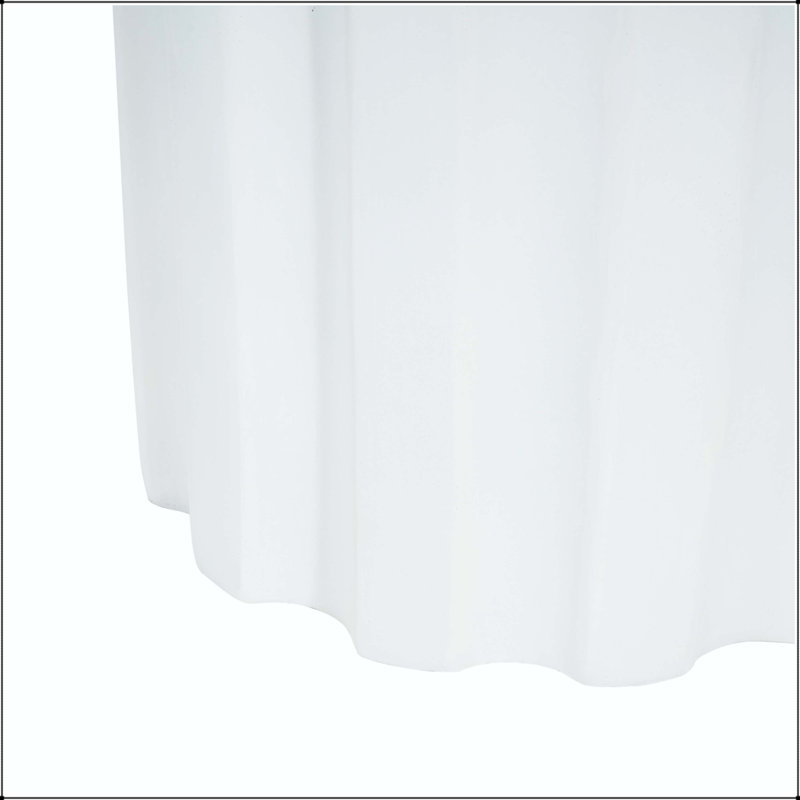 Table d'appoint d'extérieur en béton blanc à texture verticale rainurée