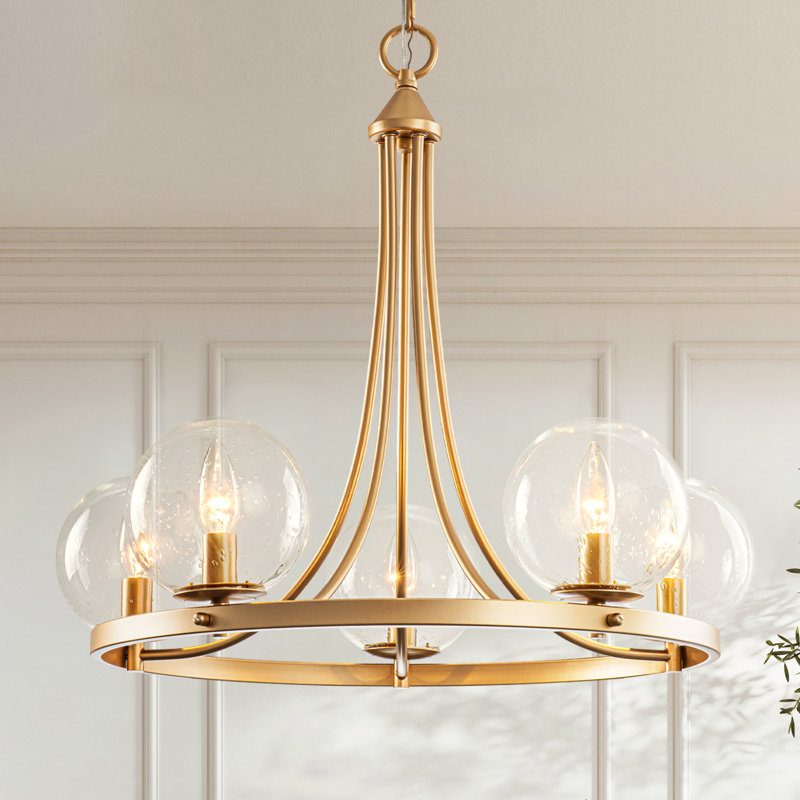 Lustre de transition à 5 lumières de 62 cm (24,4 po) en forme de roue de chariot avec abat-jour en verre et globes