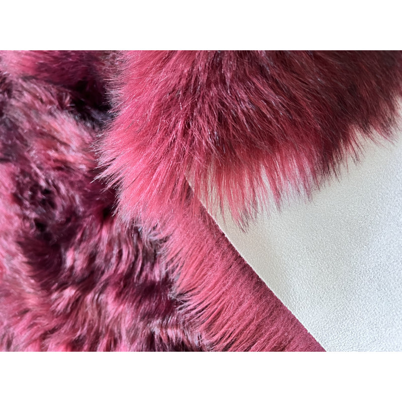 Mar Vista Faux Sheepskin Indoor Rug, Rectangle 5'6" x 7'6"