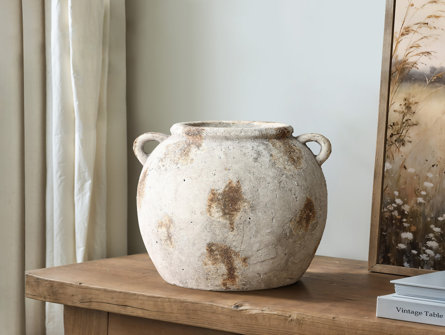 Trending - Earth Toned Accents