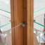 Vitrine de coin lumineuse-844148310