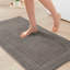 Tapis de couloir de bain réversible en coton et charbon touffeté (2 pi x 6 pi) | Idée de cadeau-1639853567-1639853564