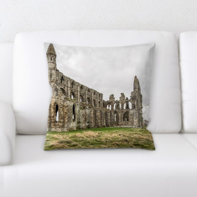 Coussin whitby abbey