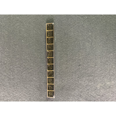 Poignée émaillée noire 3-3 / 4 po nickel poli rigide