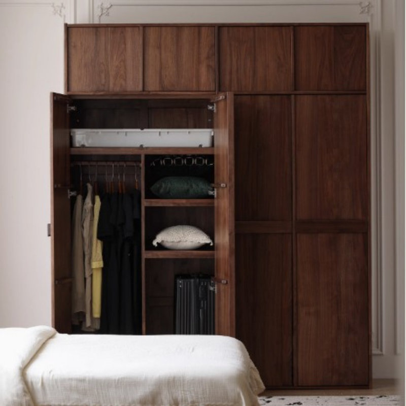 Armoire classique avec ligne os rétro