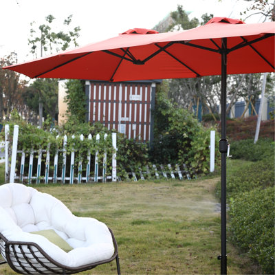 Grand parasol double face de 4,5 m (14,8 pi) - Orange. Toile 100 % résistante, protection solaire stable. Parfait pour le jardin, la piscine, la pelouse et le patio. Structure rectangulaire avec 12 baleines en acier.