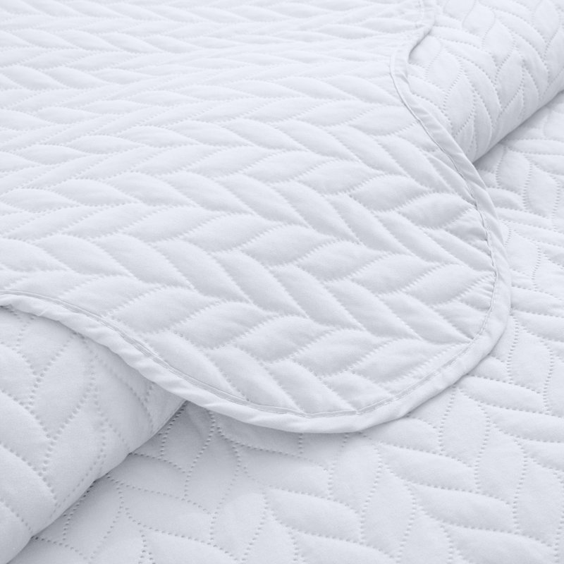 Bedding, Twin (66 inc x 86 inc)