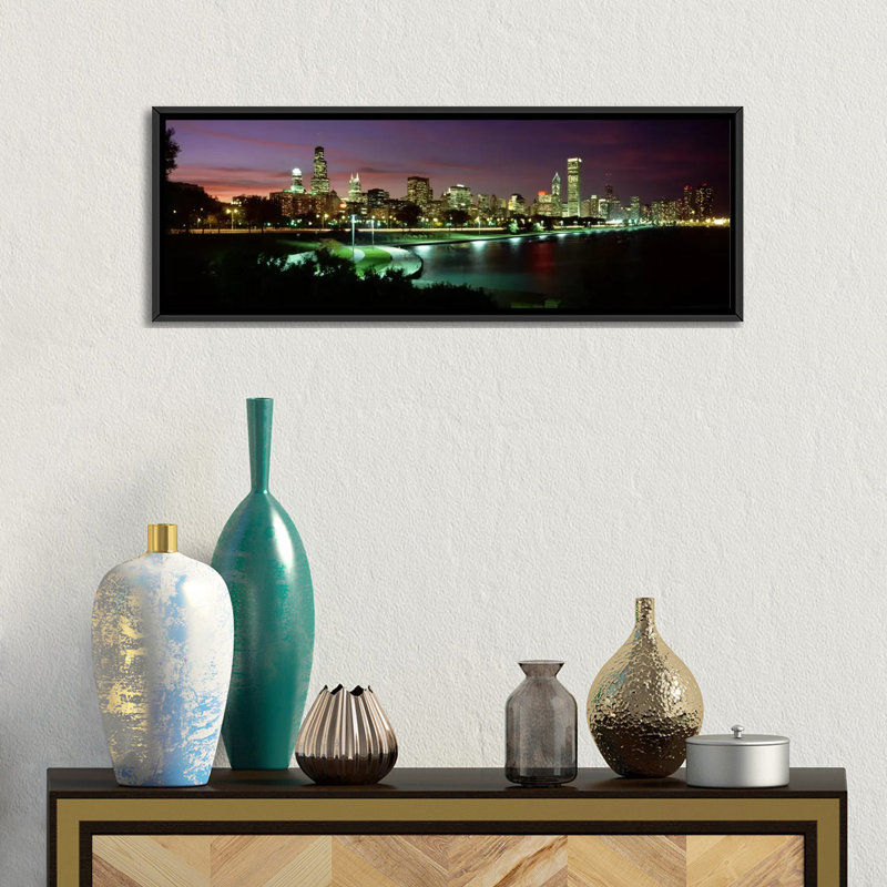 « night horizon chicago illinois », reproduction de photo sur toile, H 12 po x l 36 po x P 1,5 po, Toile avec cadre noir