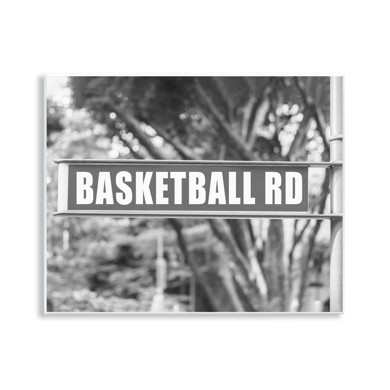 «Basketball Road Sign» par Daphne Polselli