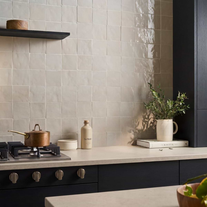Virello 4x4 Glossy Ceramic Wall Tile, Linen Beige