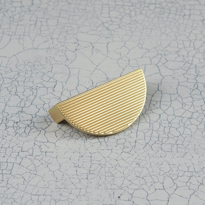 Satin Brass Ribbed Handle Collection & Coordinating Knobs