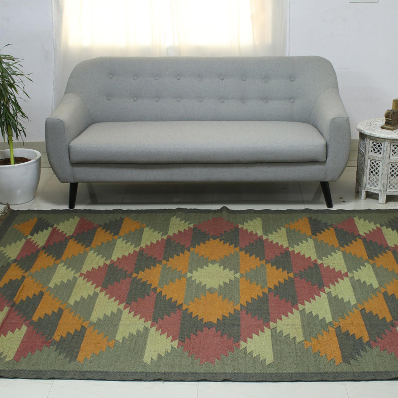 Tapis gris tissé à la main