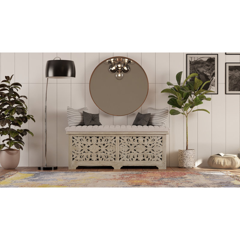 Banc de rangement en bois massif Harleen, Beige calcaire