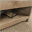 Table basse à plateau relevable, finition brune
