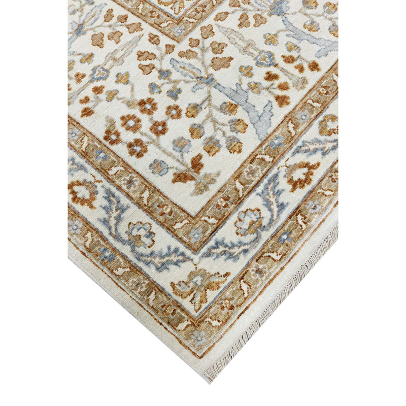 Hand Knotted Wool Area Rug in Beige, Rectangle 5' x 8'