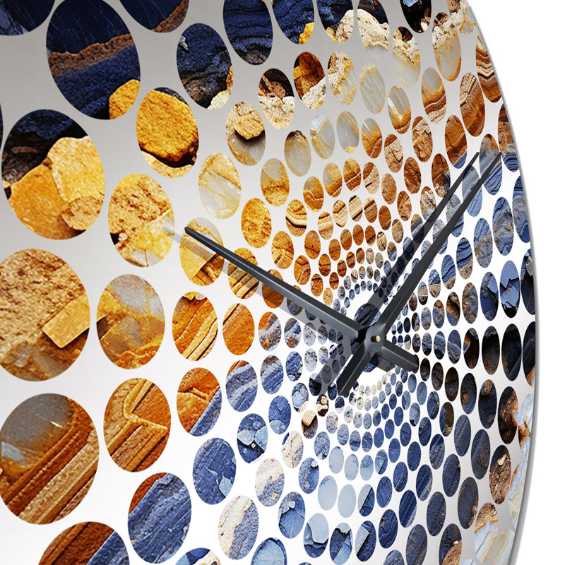 Horloge murale Rynell, Médium