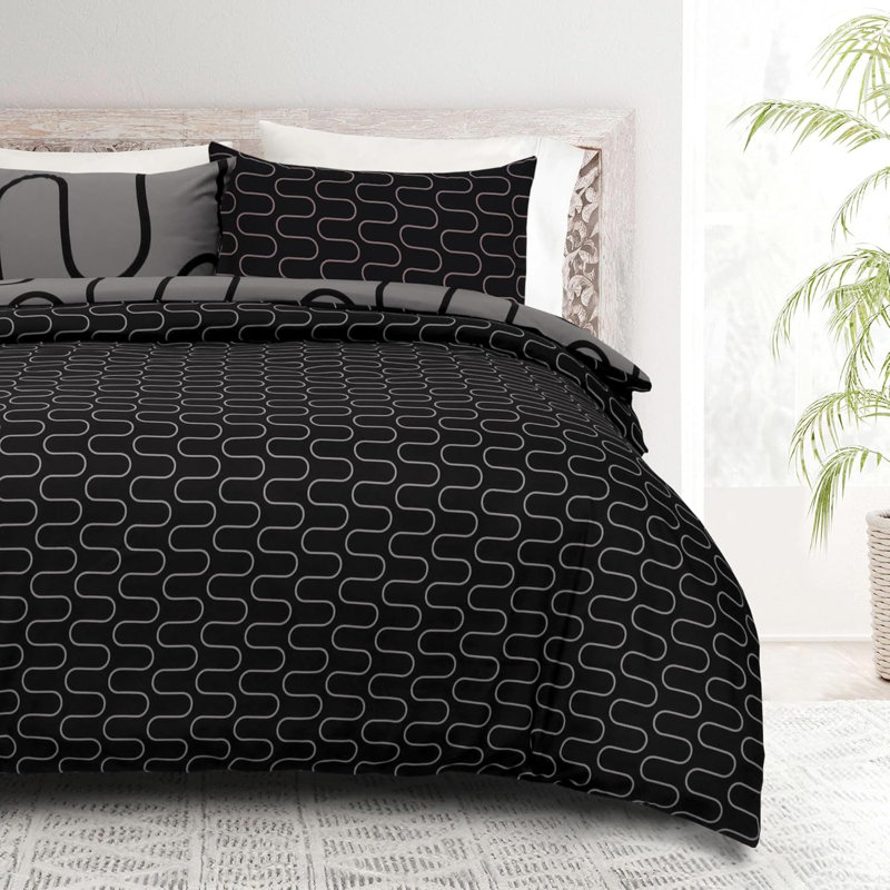 Airville Microfiber Geometric Shapes Duvet Cover Set with Pillowcases Included, King