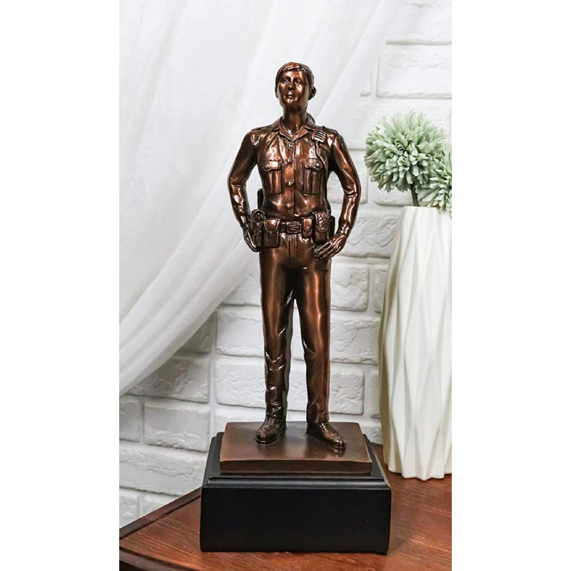 People Statue