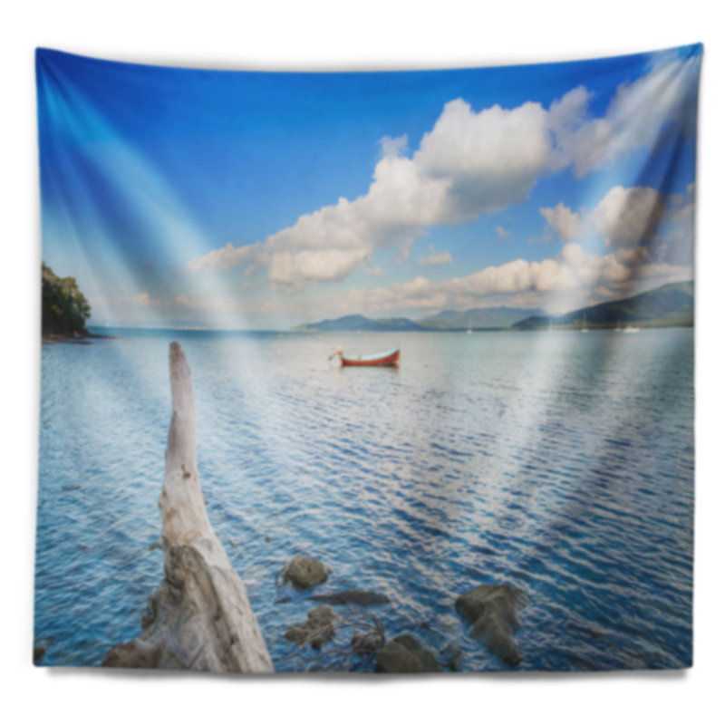 Tapisserie de petite taille pour bateau et arbre en bois et coffre de mer, H 32 po x l 39 po