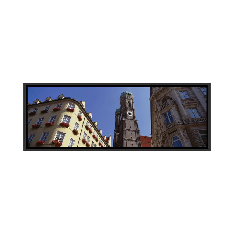 « frauenkirche, munich, germany », reproduction de photo sur toile, H 12 po x l 36 po x P 1,5 po, Toile avec cadre noir