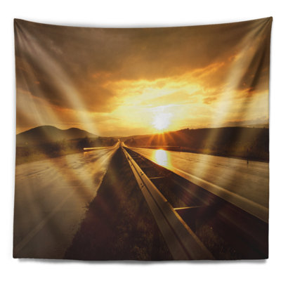 Tapisserie «Landscape Wet After Rain Road at Sunset»