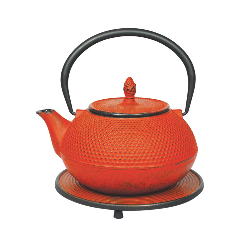 "Arare" 40 Fl. Oz. Red With Trivet