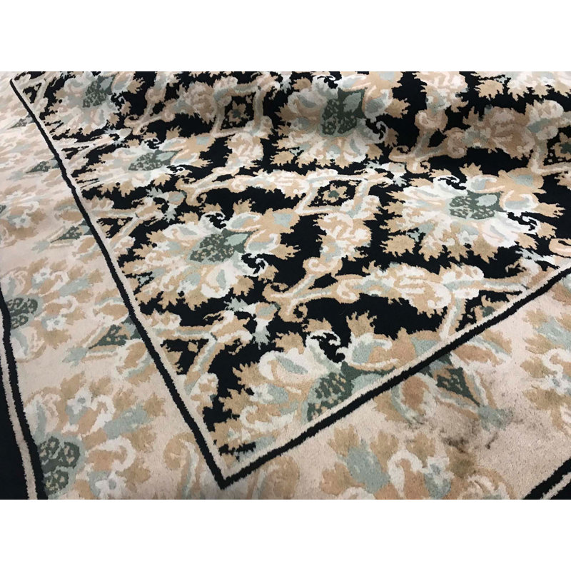 Hand-Knotted High-Quality Gray Area Rug