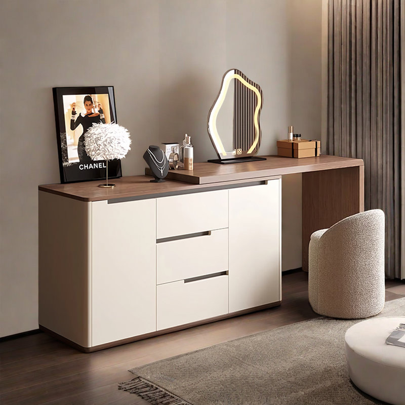 Jelesa Vanity
