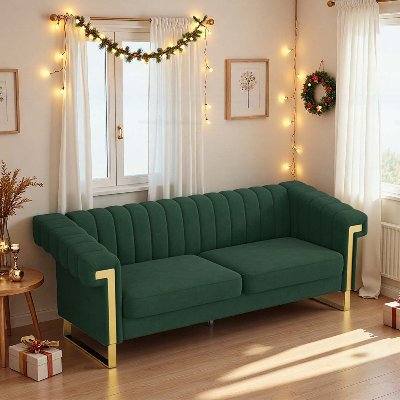 Canapé moderne en velours vert rétro avec accents dorés, revêtement capitonné élégant pour des espaces de vie élégants